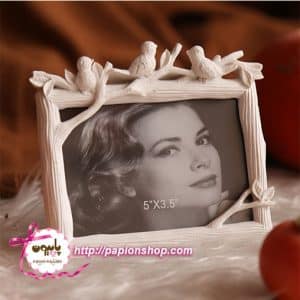 قاب عکس پلی استری طرح پرنده بر روی شاخه