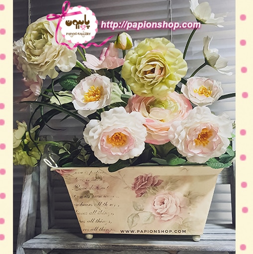 گلدان مستطیلی بزرگ گلدار فلزی و دسته دار طرح اروپایی