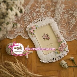 قاب عکس پلی استری وارداتی گلدار با نگین کاری های زیبا طرح انگلیش هوم