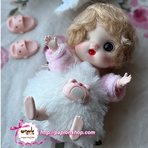 عروسک مفصلی بچه سرمایی با لباس خوک (وارداتی)