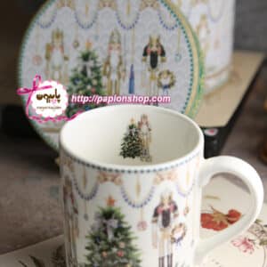 ماگ جعبه کادویی طرح فندق شکن