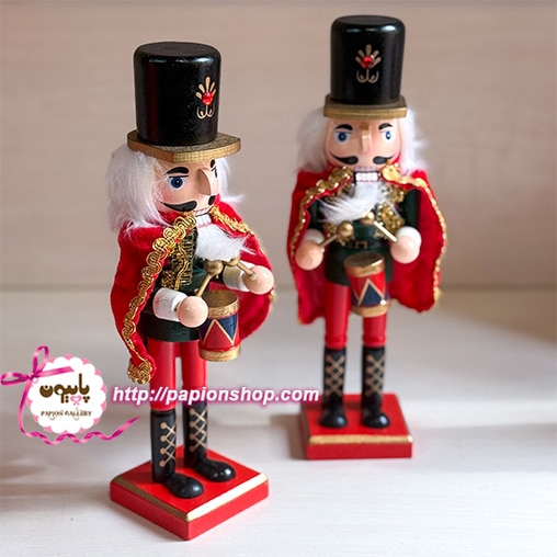 سرباز فندق شکن کریسمسی بزرگ طبل زن شنل پوش