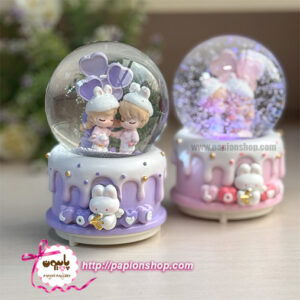 گوی فول موزیکال و چراغدار دختر و پسر کیوت همراه با بادکنک سایز متوسط