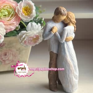 مجسمه زوج عاشق ایستاده در حال رقص کلاسیک طرح ویلوتری(وارداتی)